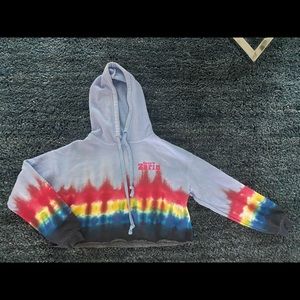 Camp Zarin crop hoodie